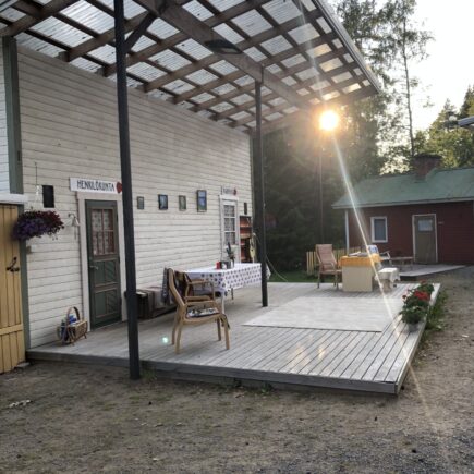 Hurissalon harrastajateatterin Teatteri Hurina näyttämö Hurissalossa Puumalassa